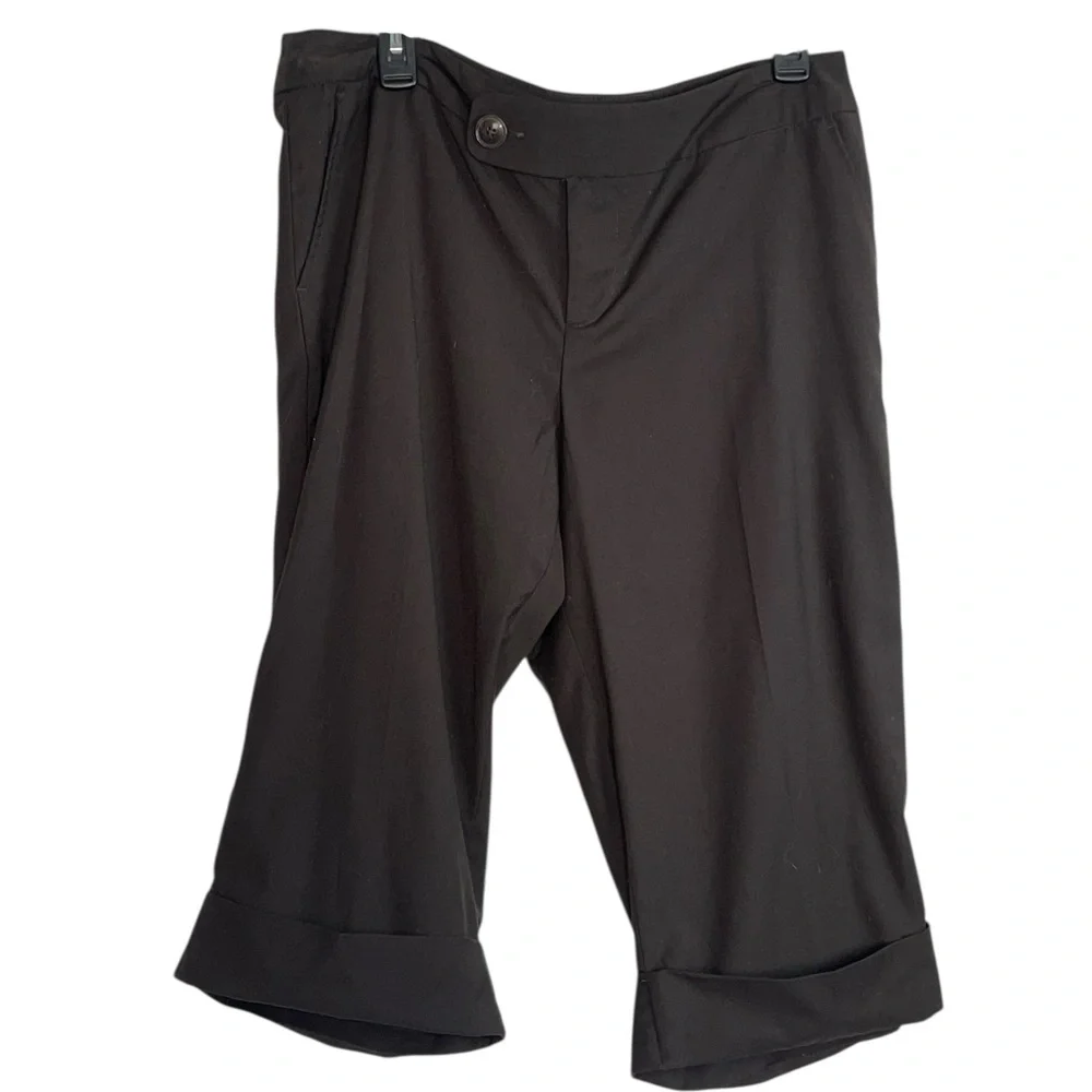 ECI Bermuda shorts with cuffed hem. Size 12 GUC
Color is brown. - Picture 1 of 9